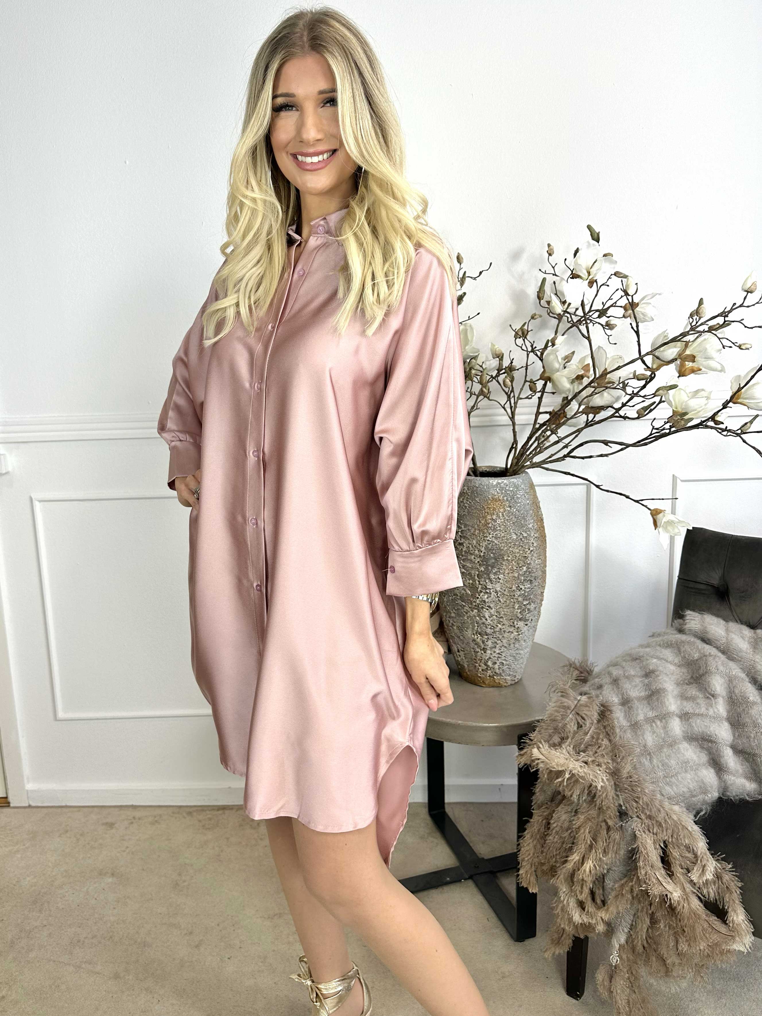 Anja - Skjorte i silkelook med flagermusærmer